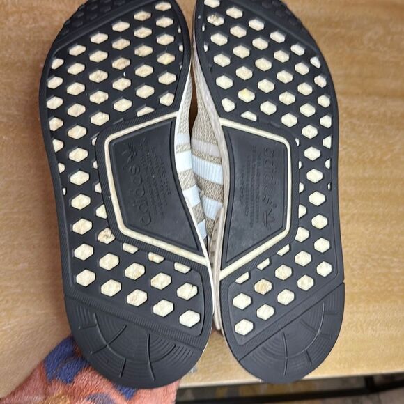‎NMD_R1 \'Sesame’ main image 5